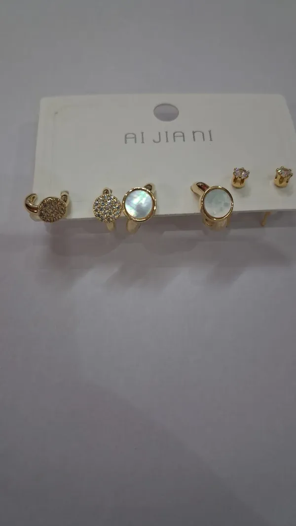 Gold_Brass_Assorted_Heart_Floral_Stud_Earrings_For_Women