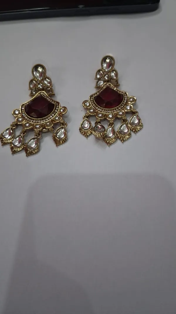 Gold_And_Maroon_Brass_Chandelier_Drop_Earrings_For_Women
