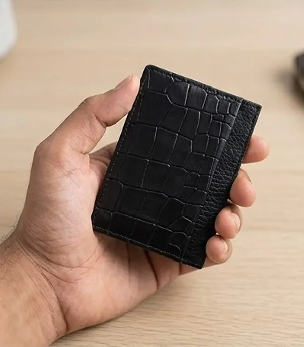 Black_Textured_Card_Holder_for_Men