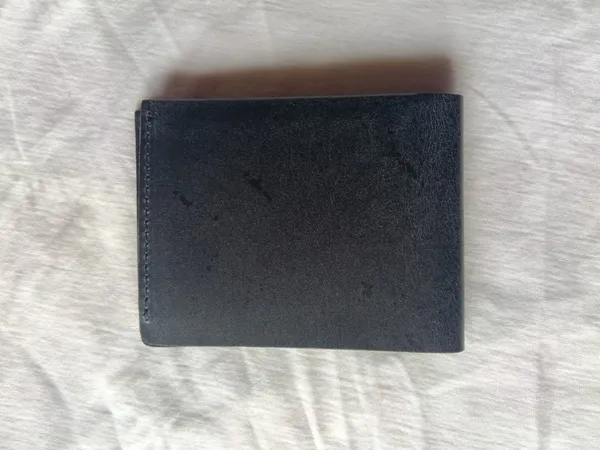 Black_Leather_Bifold_Wallet_for_Men