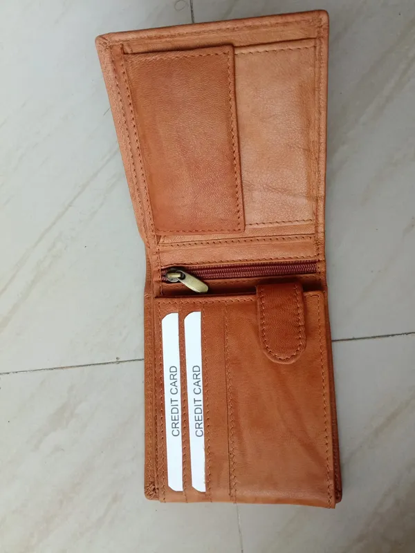 Tan_Leather_Bifold_Wallet_for_Men