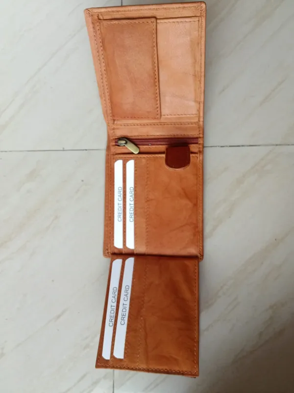 Tan_Leather_Bifold_Wallet_for_Men