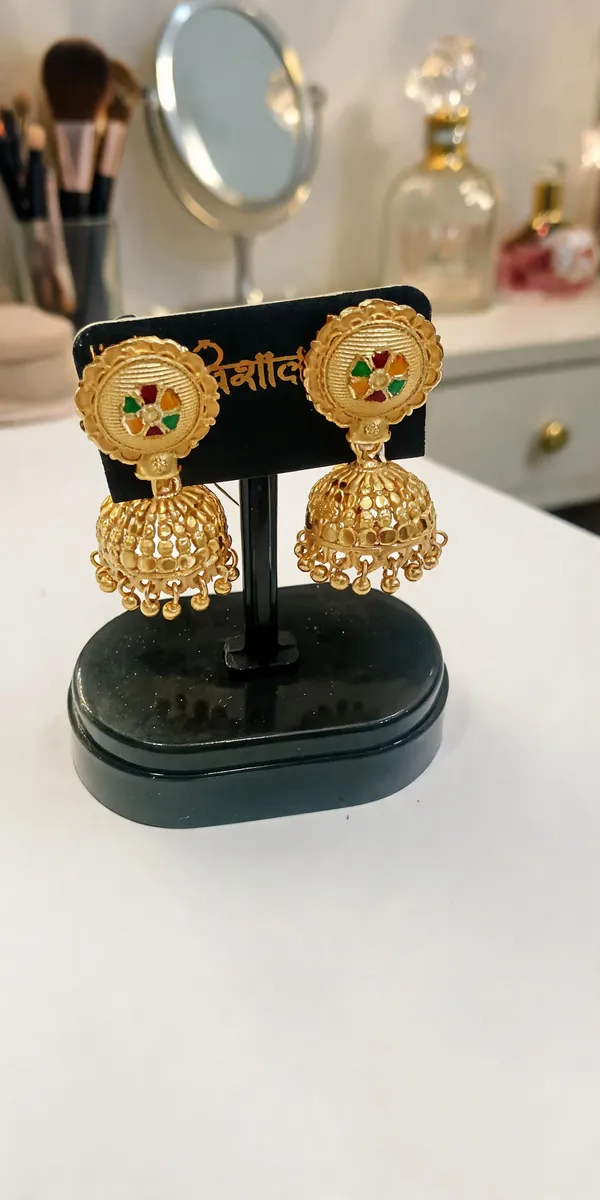 Gold_Brass_Stone_Studded_Jhumka_Earrings_For_Women