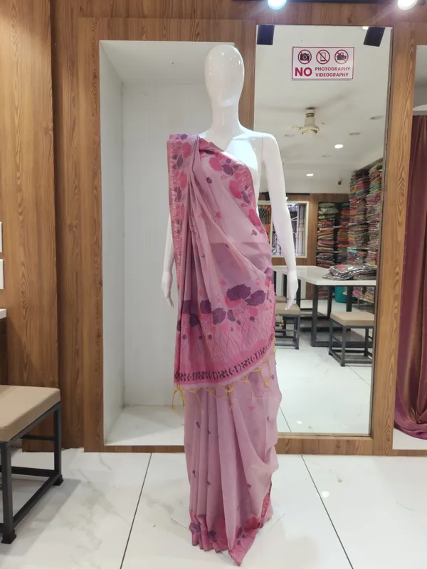 Pink_Floral_Print_Saree_For_Women
