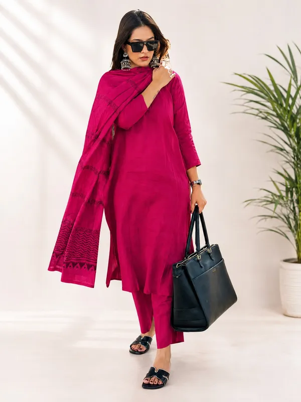 Magenta_Rayon_Straight_Kurta_Pant_Dupatta_Set_For_Women