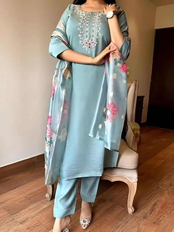 Light_Blue_Rayon_Embroidered_Kurta_Set_For_Women