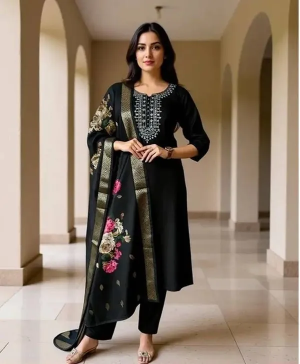 Black_Rayon_Embroidered_Kurta_Set_For_Women