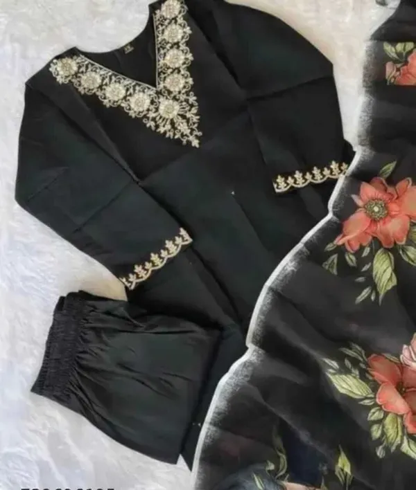 Black_Rayon_Embroidered_Kurta_Set_For_Women
