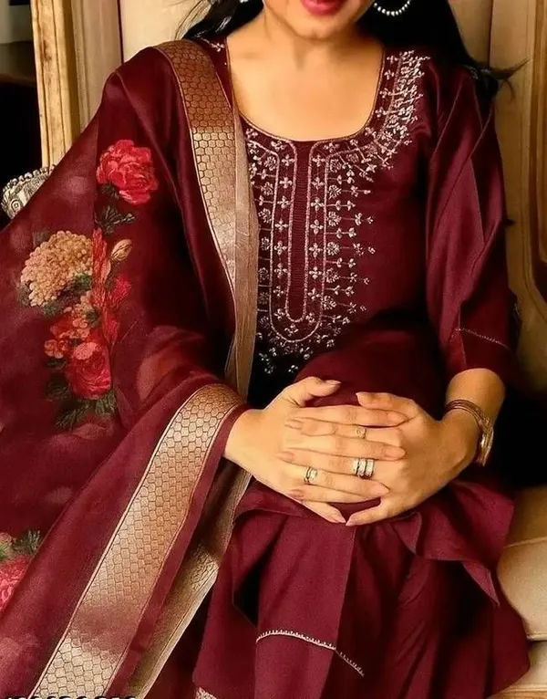 Maroon_Rayon_Embroidered_Kurta_Set_For_Women