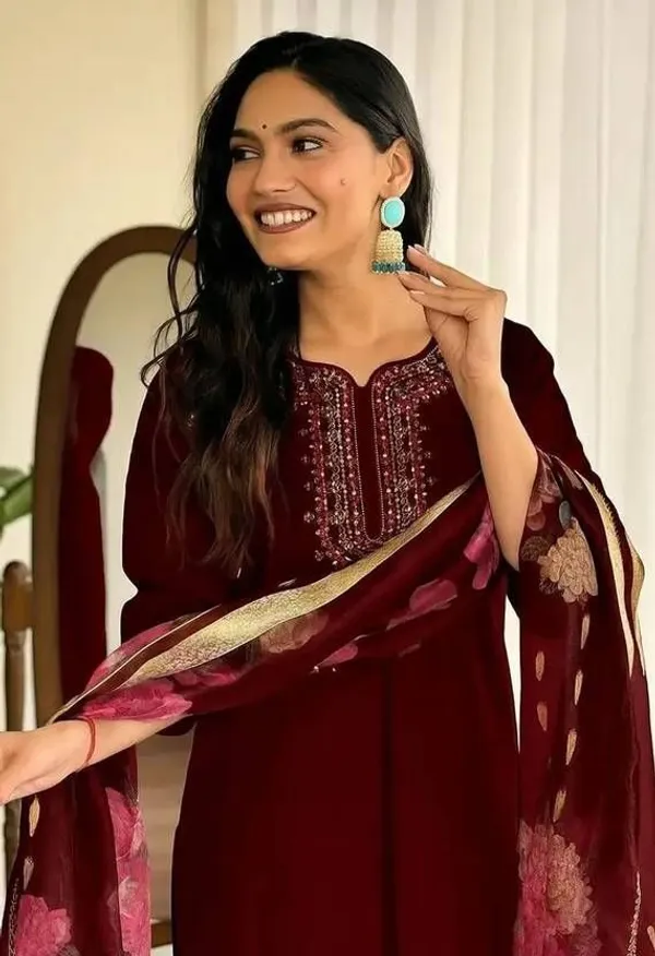 Maroon_Rayon_Embroidered_Kurta_Set_For_Women