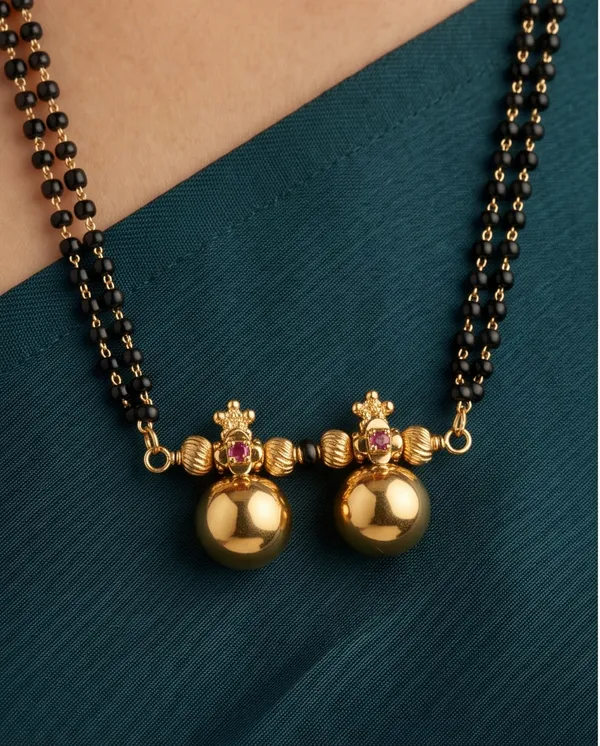 Gold_Black__Bead_Mangalsutra_chain_For_Women
