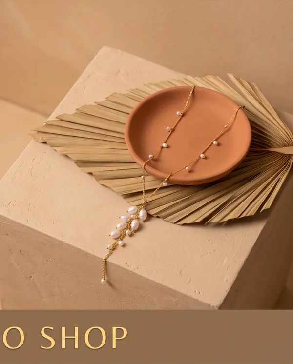 Gold_Metal_Clustered_Pearl_Drop_Pendant_Necklace_For_Women