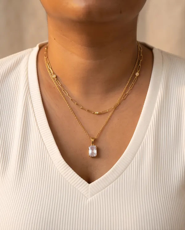 Gold_Metal_Layered_Crystal_Rectangular_Pendant_Necklace_For_Women