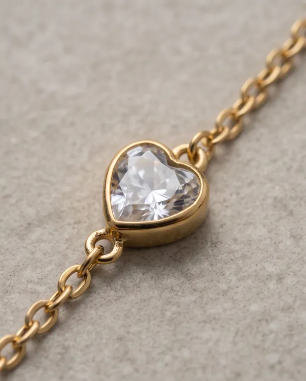 Gold_Metal_Crystal_Heart_Charm_Bracelet_For_Women