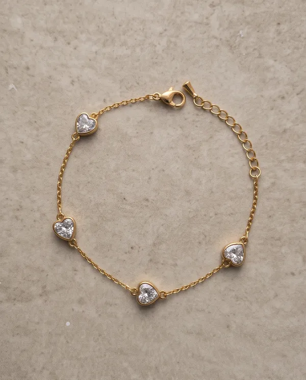 Gold_Metal_Crystal_Heart_Charm_Bracelet_For_Women