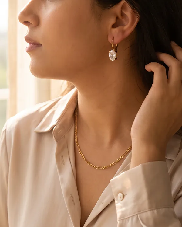 Gold_Metal_Oval_Crystal_Drop_Earrings_For_Women