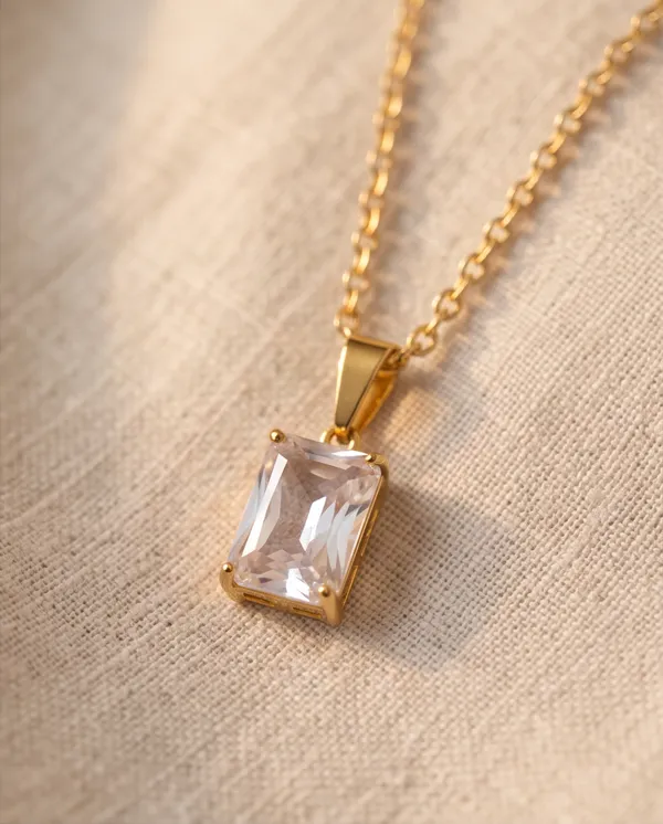 Gold_Metal_Rectangular_Crystal_Pendant_Necklace_For_Women