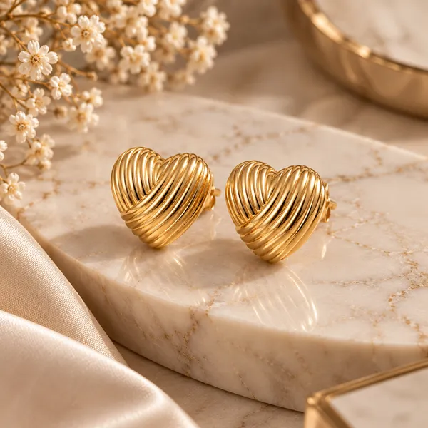 Gold_Metal_Ribbed_Heart_Stud_Earrings_For_Women