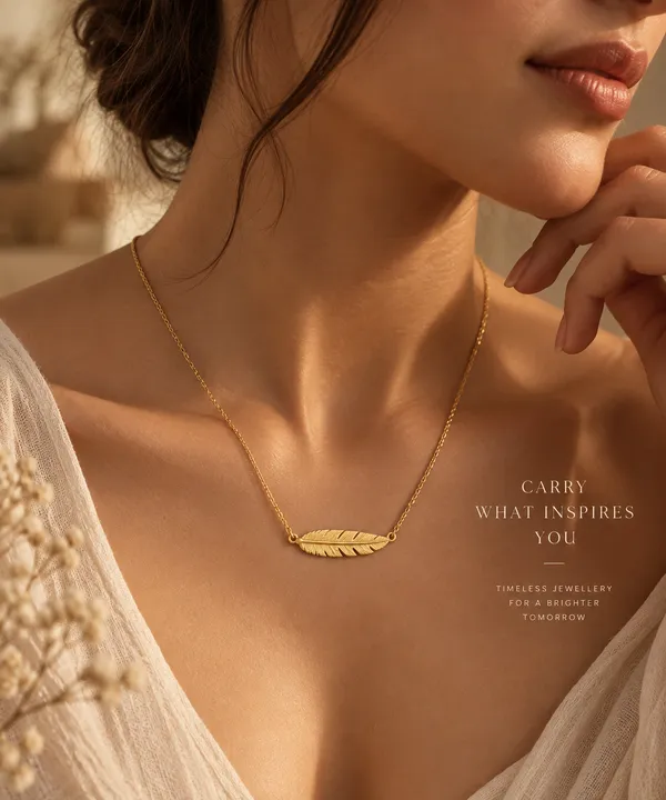 Gold_Metal_Leaf_Pendant_Necklace_For_Women