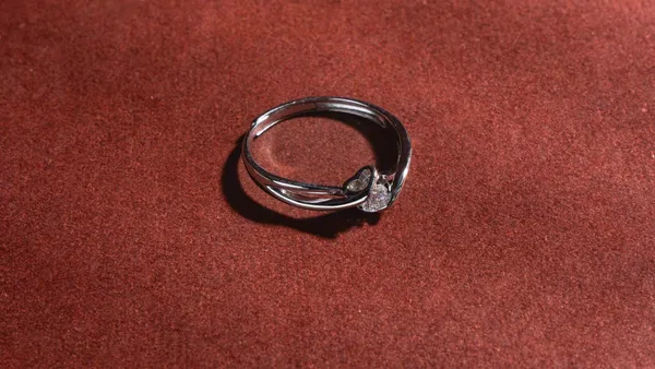 Twin_Heart_Spark_Ring