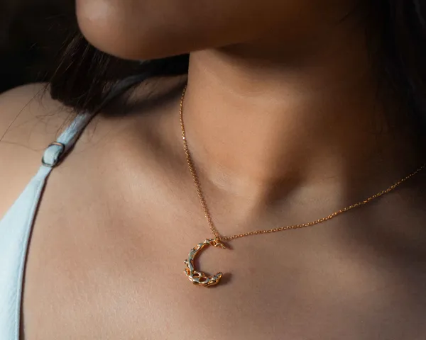 Creska_Necklace