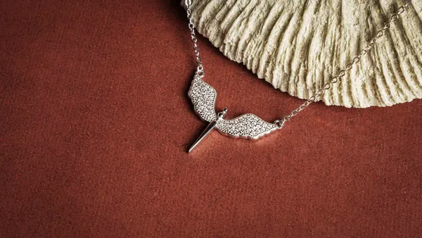 Celestial_Wings_Necklace