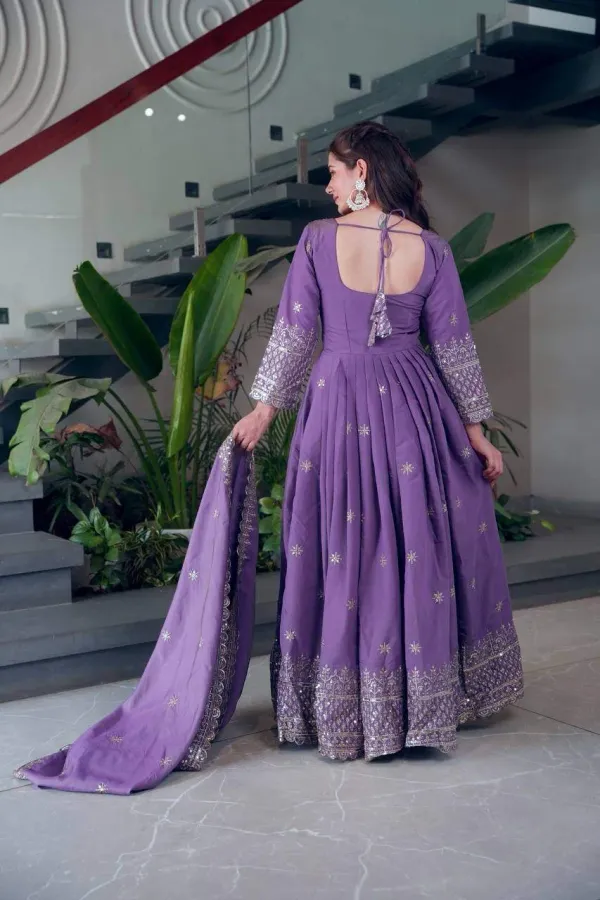 Women_S_Embroidered_Anarkali_Gown_With_Dupatta_Flared_Ethnic_Full_Length_Traditional_Dress