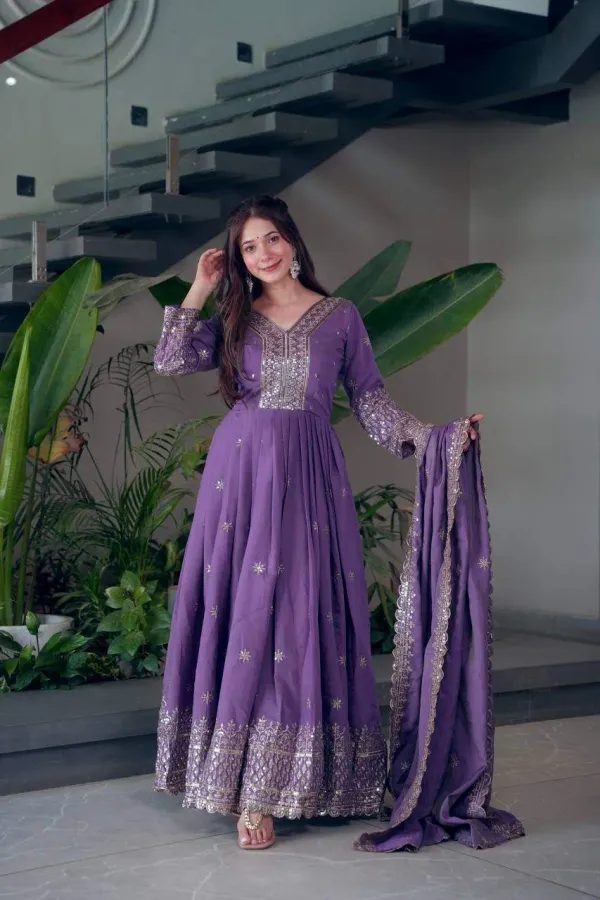 Women_S_Embroidered_Anarkali_Gown_With_Dupatta_Flared_Ethnic_Full_Length_Traditional_Dress