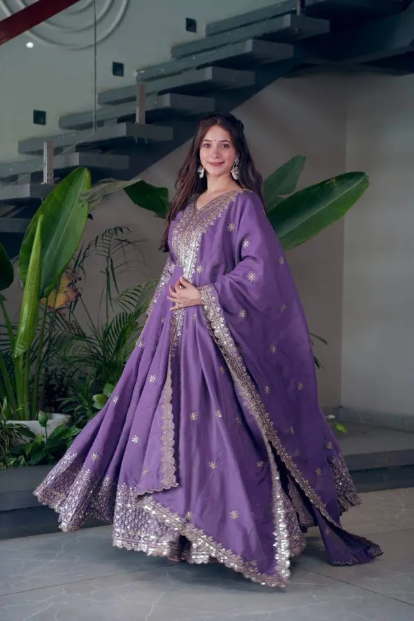 Women_S_Embroidered_Anarkali_Gown_With_Dupatta_Flared_Ethnic_Full_Length_Traditional_Dress