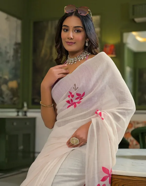 Beige_Linen_Floral_Printed_Saree
