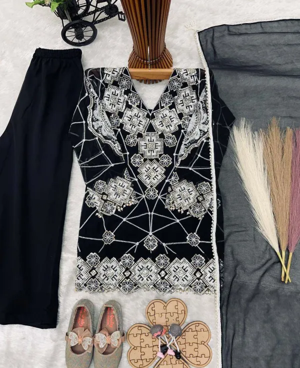 Black_Girls_Wedding_Wear_Top_Palazzo_And_Dupatta_Set_With_Sequence_Work