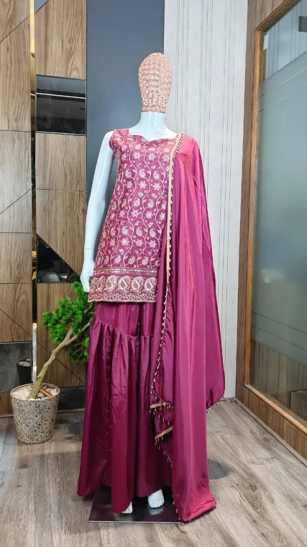 Women_Ethnic_Motifs_Embroidered_Regular_Sequinned_Kurti_With_Sharara_With_Dupatta