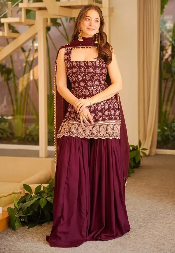 Women_Ethnic_Motifs_Embroidered_Regular_Sequinned_Kurti_With_Sharara_With_Dupatta