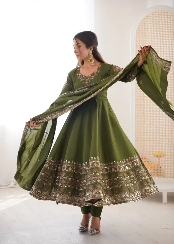 Elegant_Embroidered_Sequence_Designer_Anarkali_Three_Piece_Set