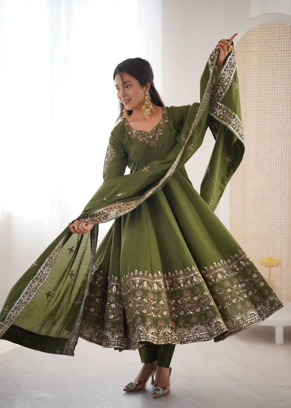 Elegant_Embroidered_Sequence_Designer_Anarkali_Three_Piece_Set