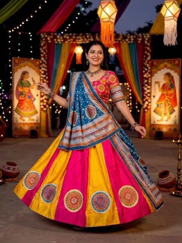 Graceful_Ajarakh_Print_Traditional_Choli_Style_For_Women