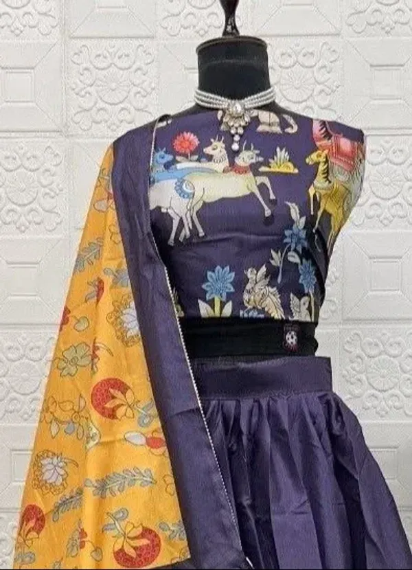 Graceful_Ajarakh_Print_Traditional_Choli_Style_For_Women