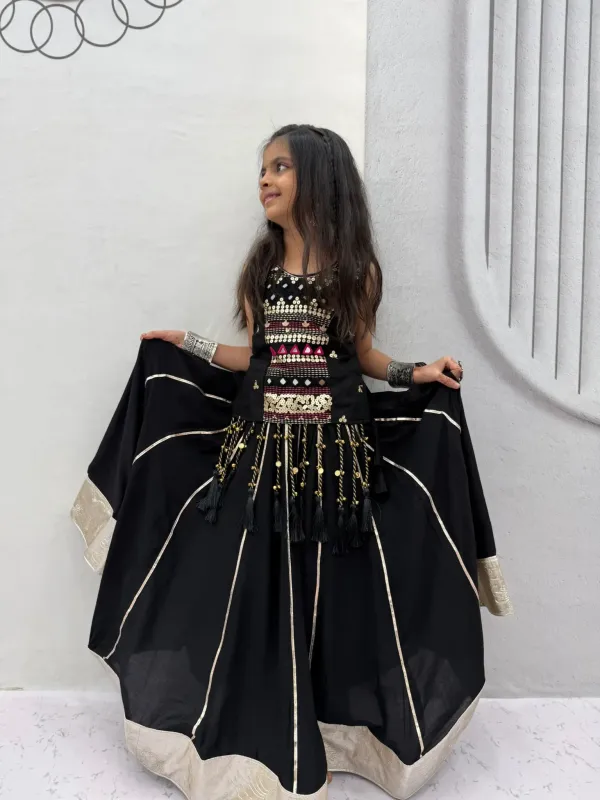 Navratri_Special_Mother_Daughter_Black_Cotton_Mirror_Hand_Work_Lehenga_Choli