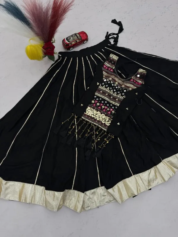 Navratri_Special_Mother_Daughter_Black_Cotton_Mirror_Hand_Work_Lehenga_Choli
