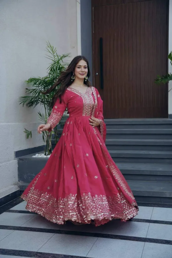 Women_S_Embroidered_Anarkali_Gown_With_Dupatta_Flared_Ethnic_Full_Length_Traditional_Dress