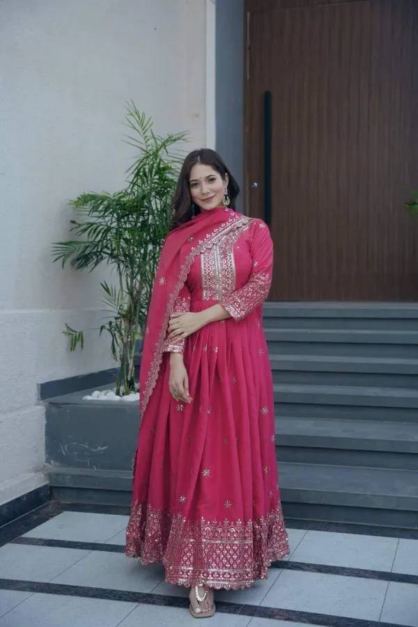 Women_S_Embroidered_Anarkali_Gown_With_Dupatta_Flared_Ethnic_Full_Length_Traditional_Dress
