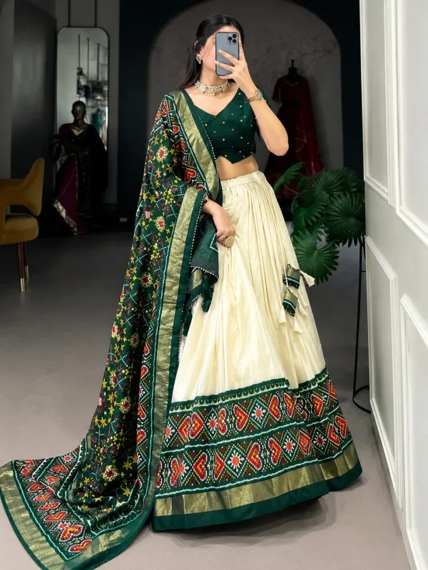 Graceful_Ajarakh_Print_Traditional_Choli_Style_For_Women