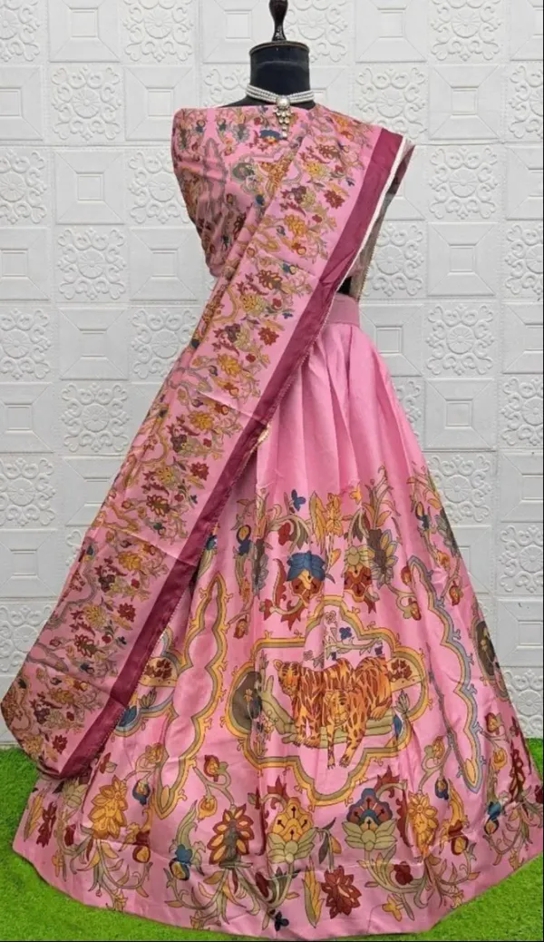 Graceful_Ajarakh_Print_Traditional_Choli_Style_For_Women