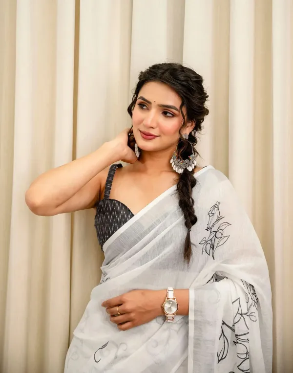 White_Linen_Printed_Saree