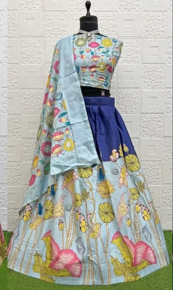 Graceful_Ajarakh_Print_Traditional_Choli_Style_For_Women