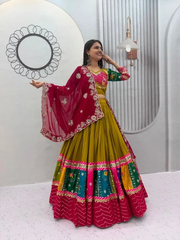 Navratri_Special_Pure_Cotton_Lehenga_Choli_Big_Flair_6_Meter