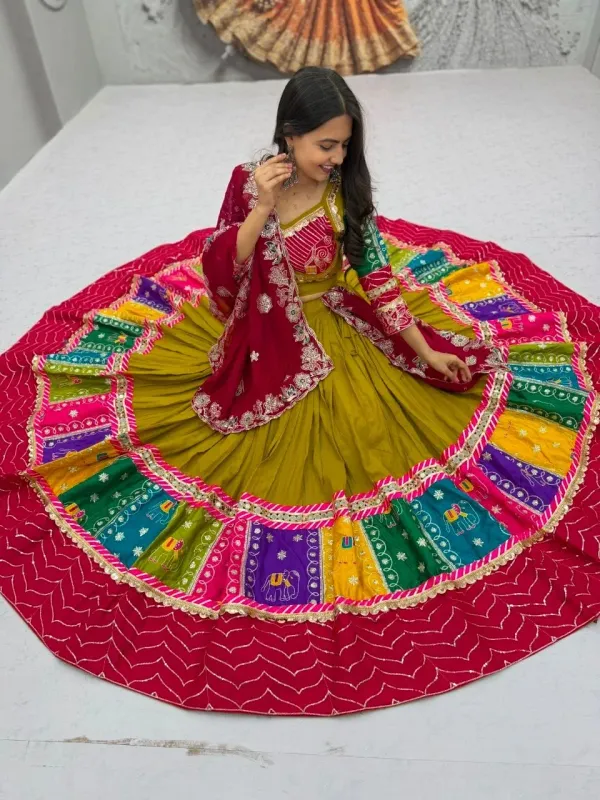 Navratri_Special_Pure_Cotton_Lehenga_Choli_Big_Flair_6_Meter