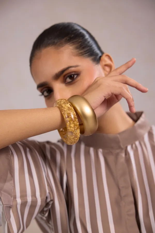 Gold_Acrylic_Statement_Bangle_For_Women