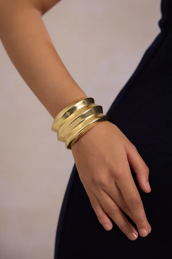 Gold_Alloy_Anti-Tarnish_Wide_Cuff_Bangle_For_Women