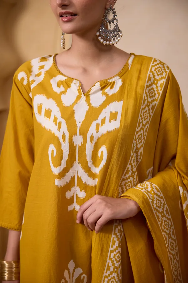 Yellow_Cotton_Bandhani_Print_Straight_Kurta_Suit_Set_For_Women